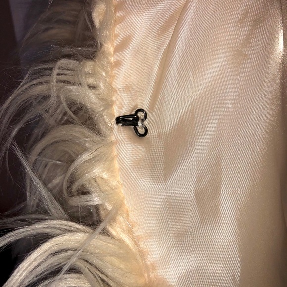 Cream Faux Fur Vest - Picture 3 of 3